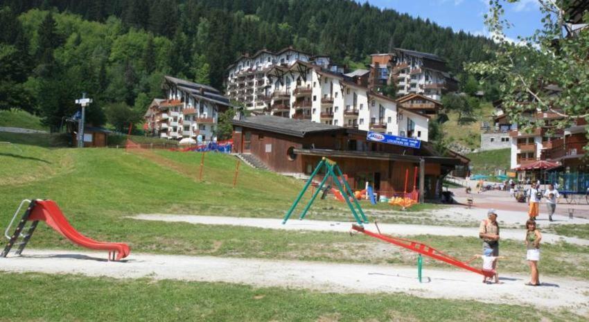 La Tania La Saboia Sleep 8 Private Sauna Lounge Dining 2 Bathrooms Kitchen 2 Balconies Ski In Out المظهر الخارجي الصورة