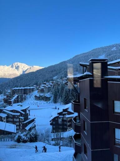 La Tania La Saboia Sleep 8 Private Sauna Lounge Dining 2 Bathrooms Kitchen 2 Balconies Ski In Out المظهر الخارجي الصورة